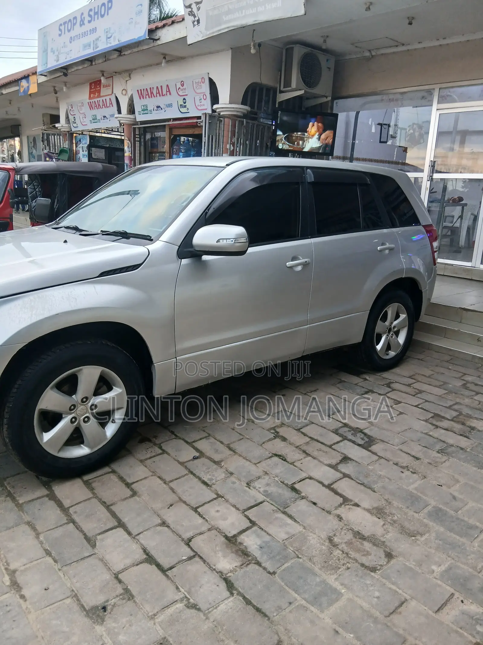 Suzuki Escudo 2012 Silver