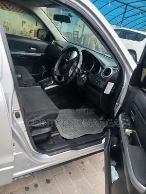 Suzuki Escudo 2012 Silver