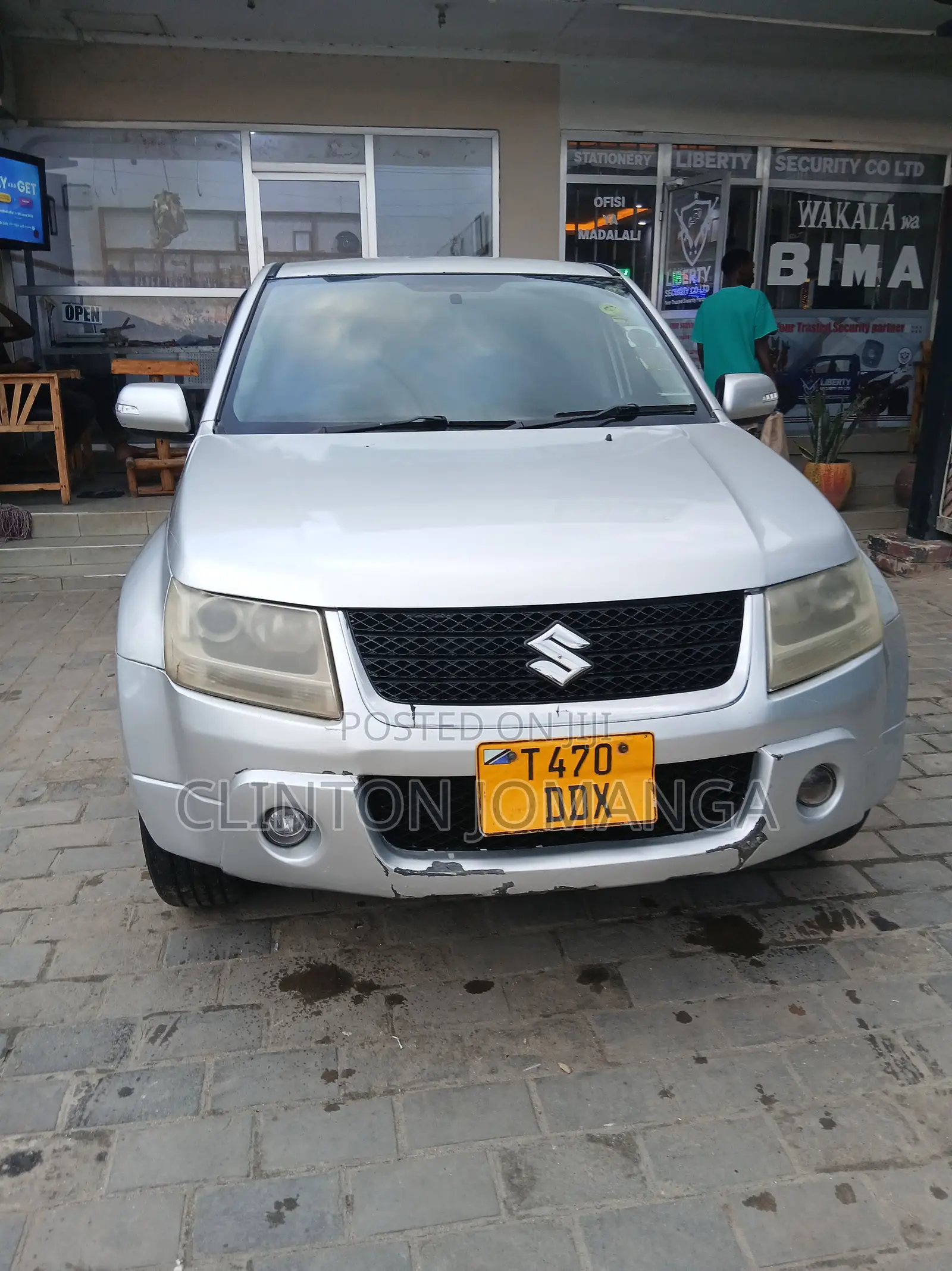Suzuki Escudo 2012 Silver