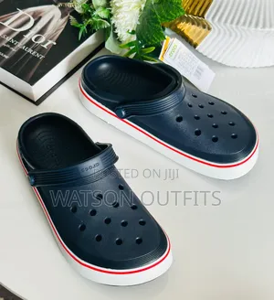 Crocs Sandals Brand New Materials Quality