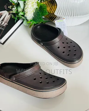 Crocs Sandals Brand New Materials Quality