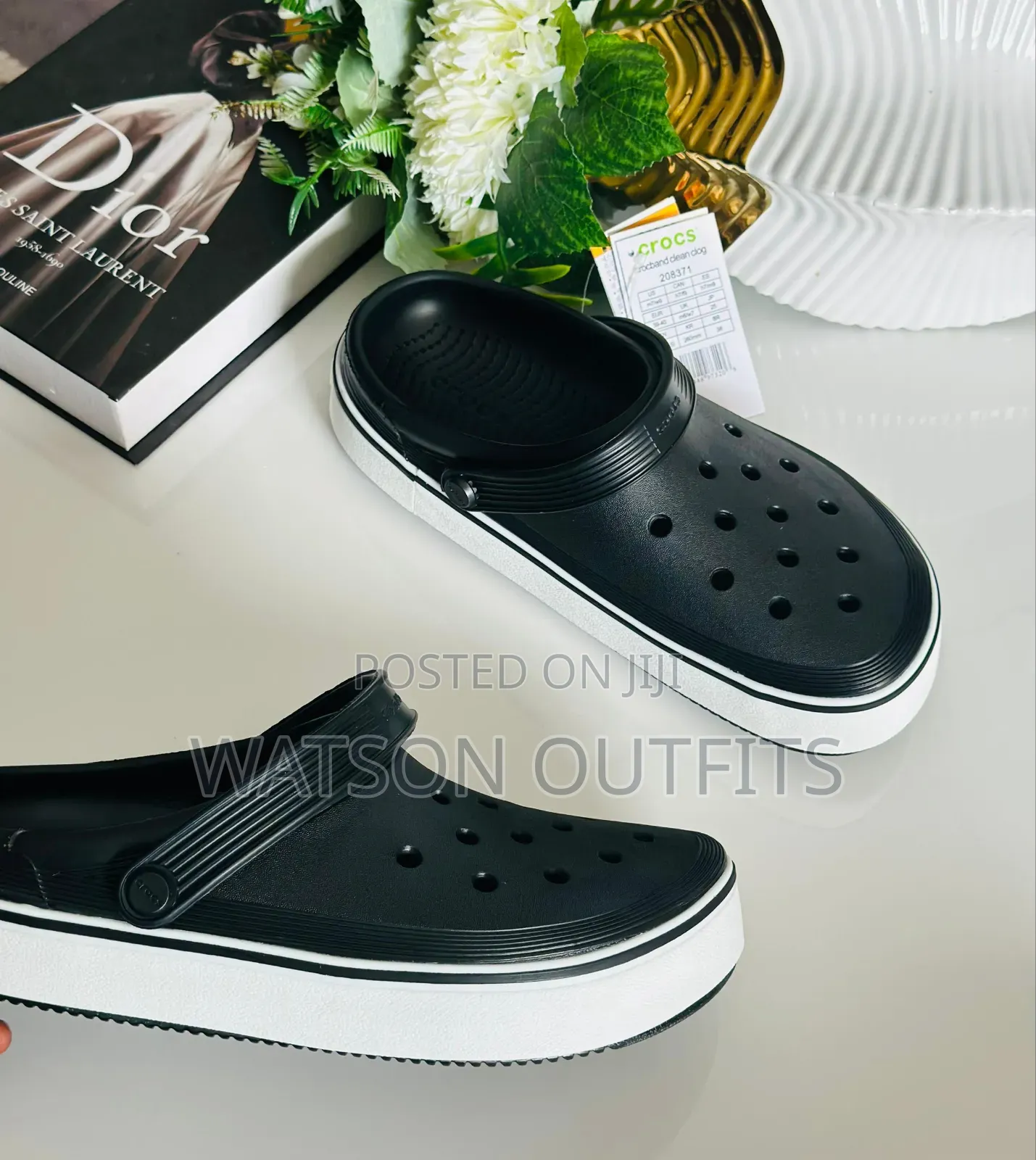 Crocs Sandals Brand New Materials Quality