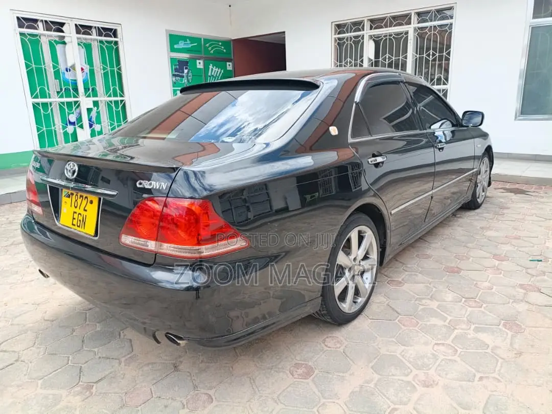 Toyota Crown 2007 Black