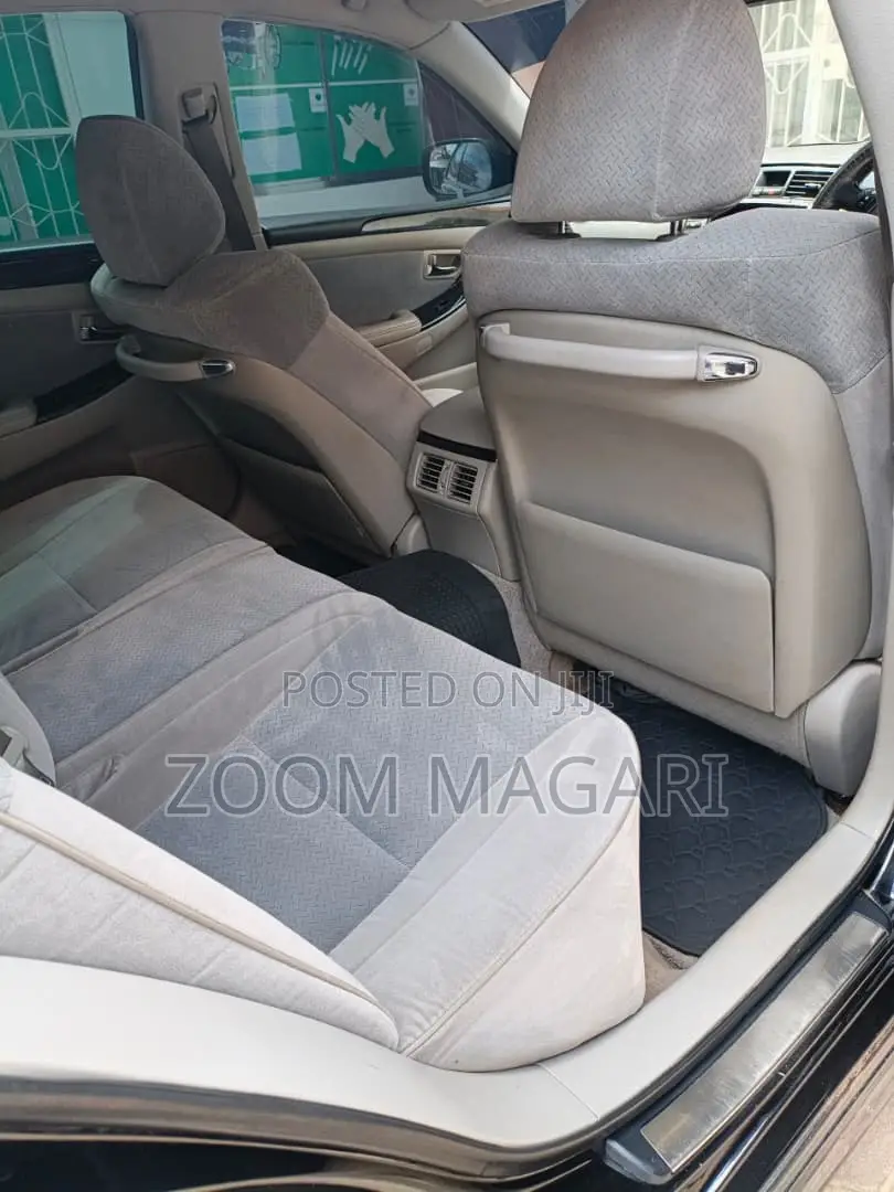 Toyota Crown 2007 Black
