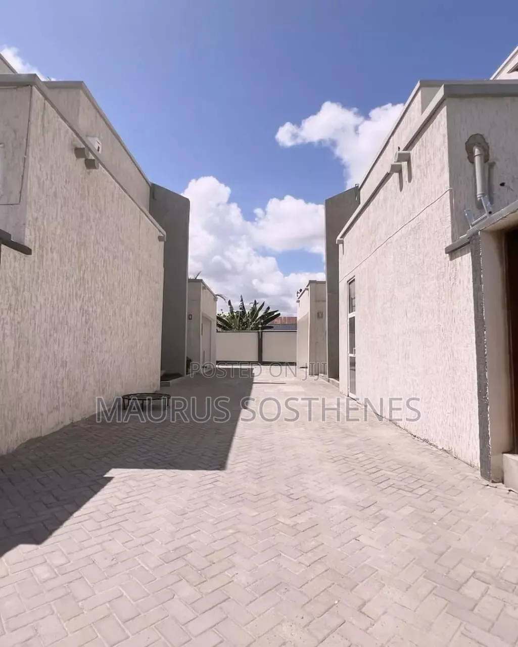 Furnished 4bdrm Villa in Mikocheni for rent