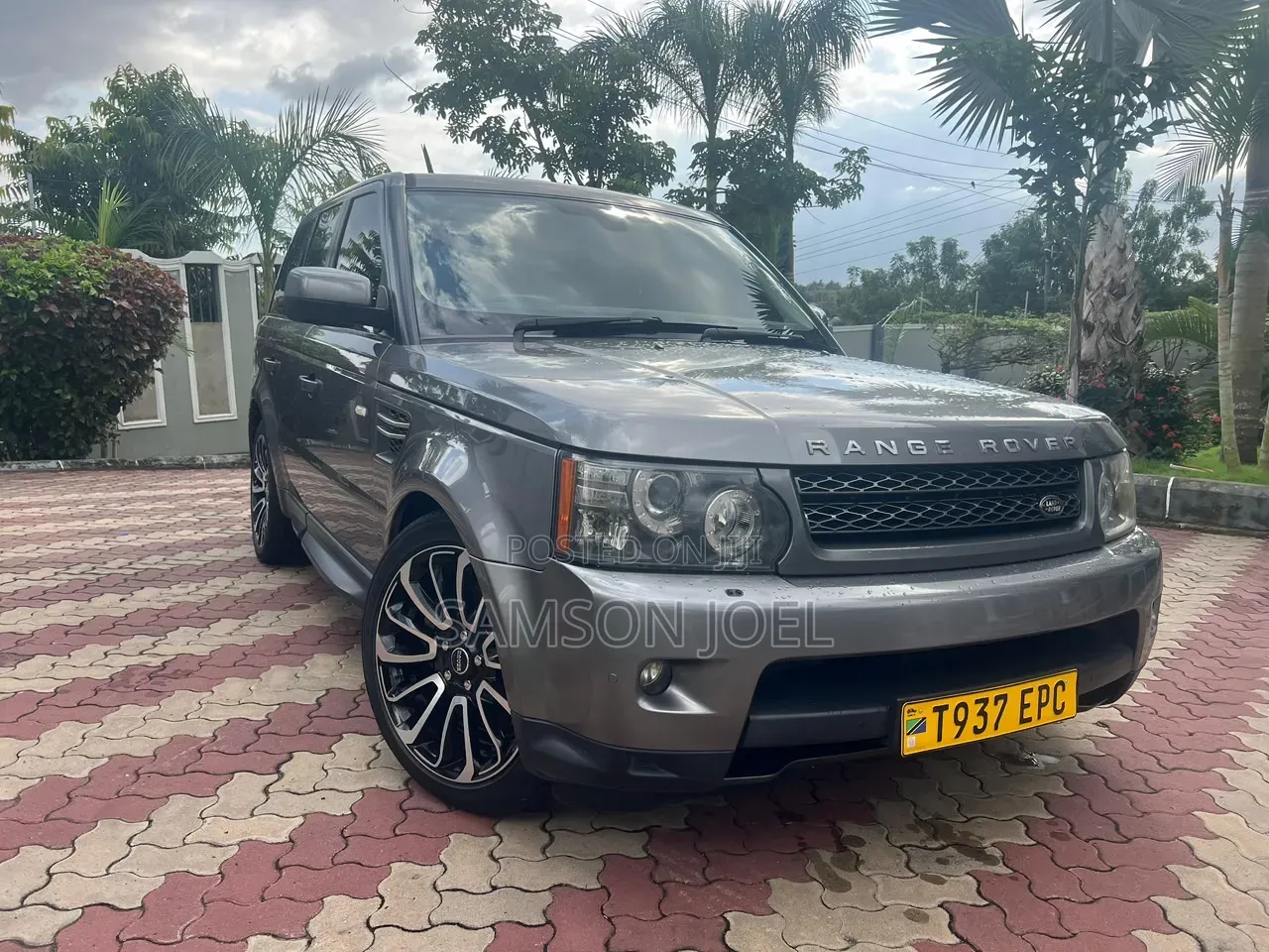 Land Rover Range Rover Sport 2010 Gray