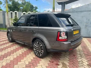 Land Rover Range Rover Sport 2010 Gray