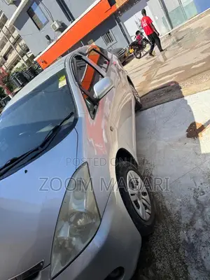 Toyota Wish 2005 Silver
