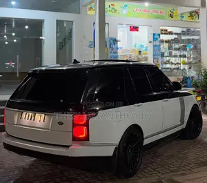 Land Rover Range Rover Vogue 2015 Off white
