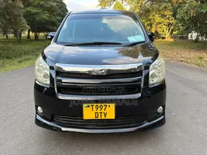 Toyota Noah 2009 Black