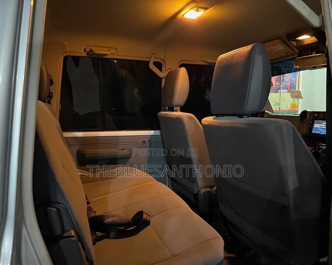 Toyota Land Cruiser 2025 Gray