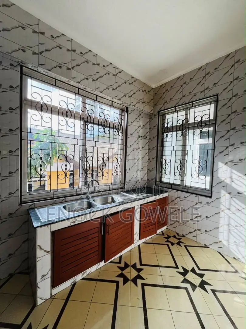 3bdrm Apartment in Makongo, Goba for rent