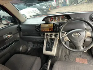 Toyota Corolla Rumion 2009 Maroon