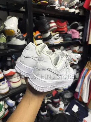 Airforce 1 Kwa Tuu