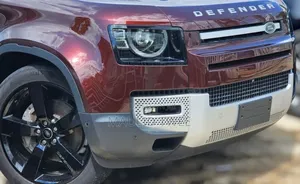 Land Rover Defender 2023 Red