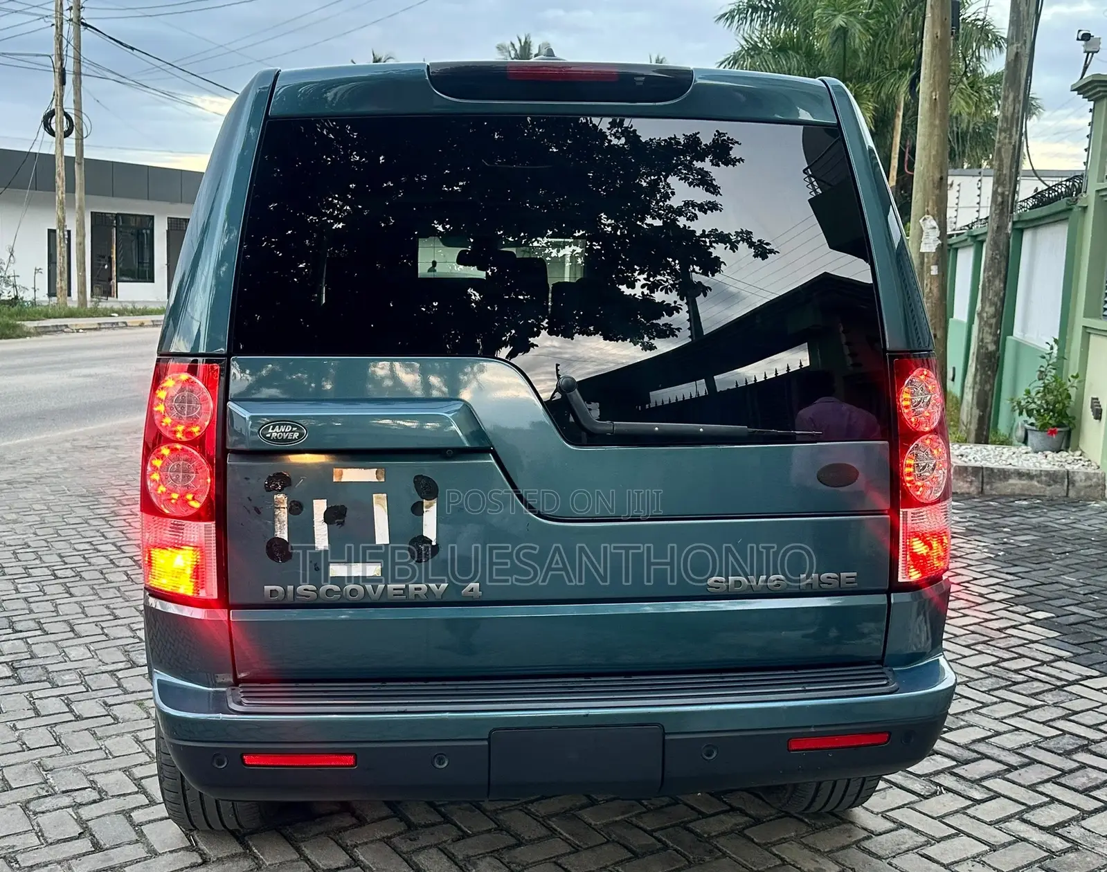 Land Rover Discovery 2013 Blue