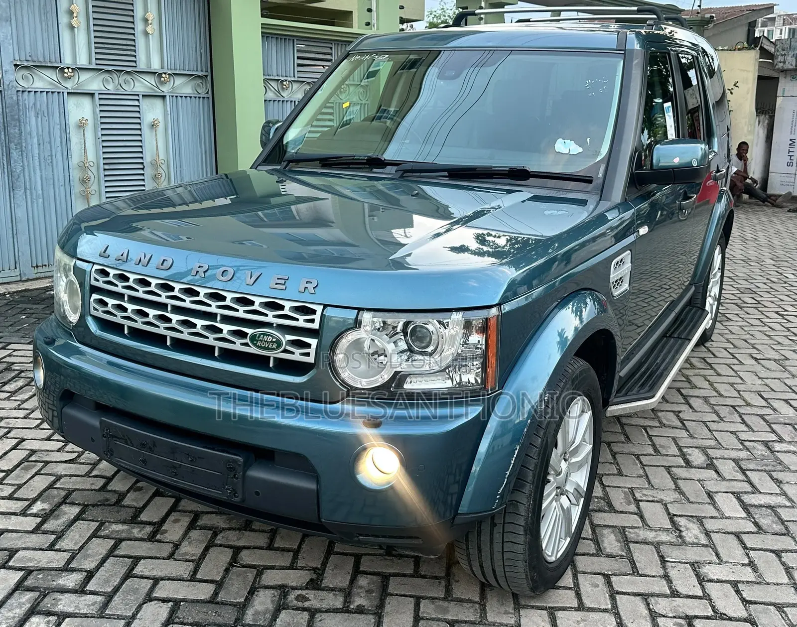 Land Rover Discovery 2013 Blue