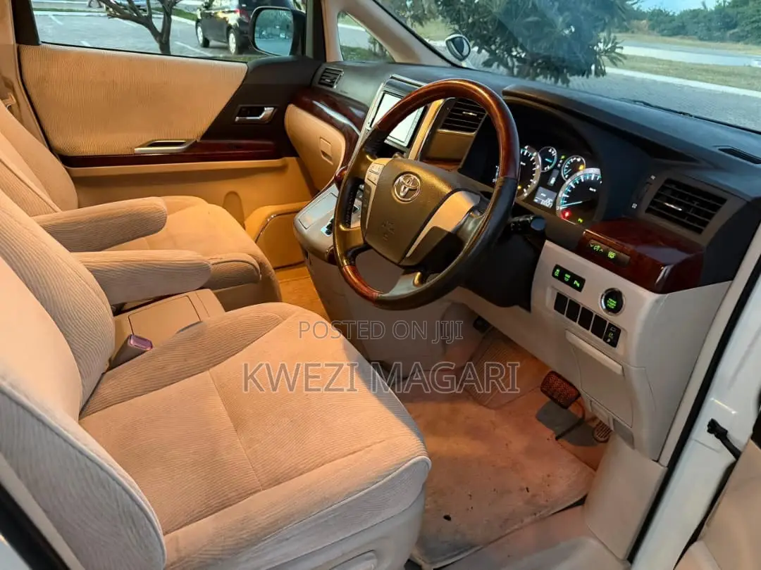 Toyota Alphard 2009 Pearl