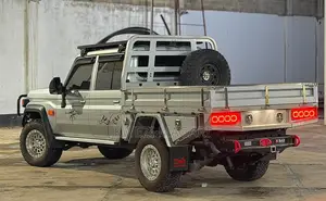 Toyota Land Cruiser 2025 Silver
