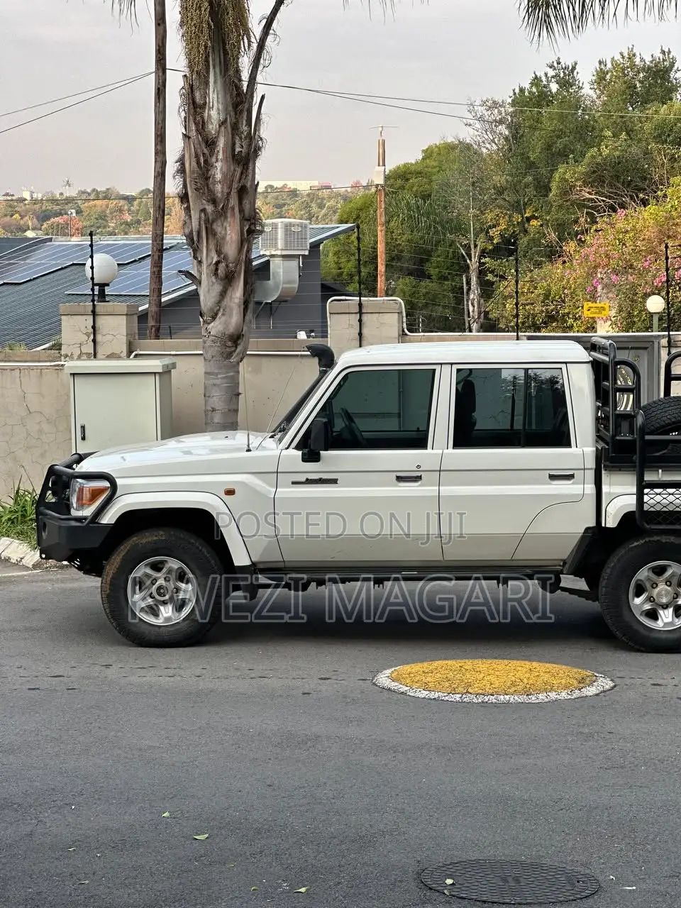 Toyota Land Cruiser 2016 White