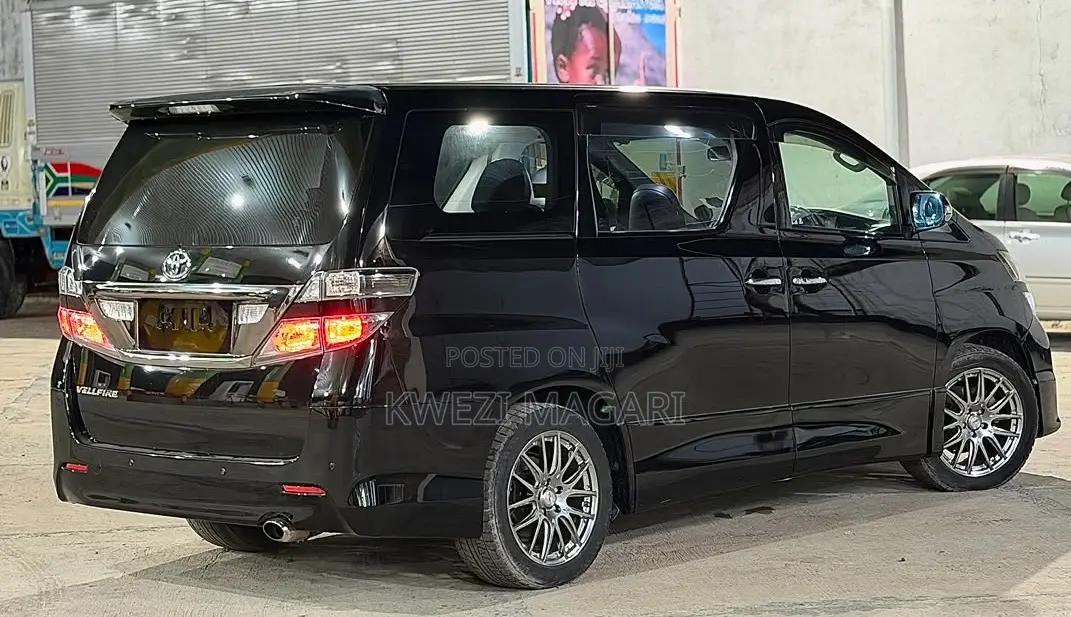 Toyota Alphard 2010 Black