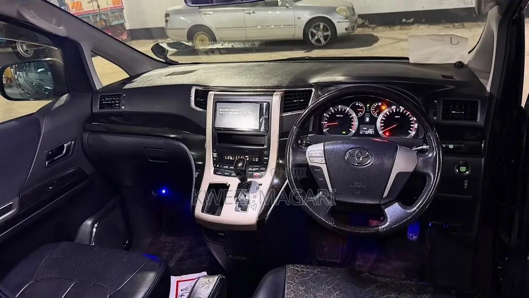 Toyota Alphard 2010 Black
