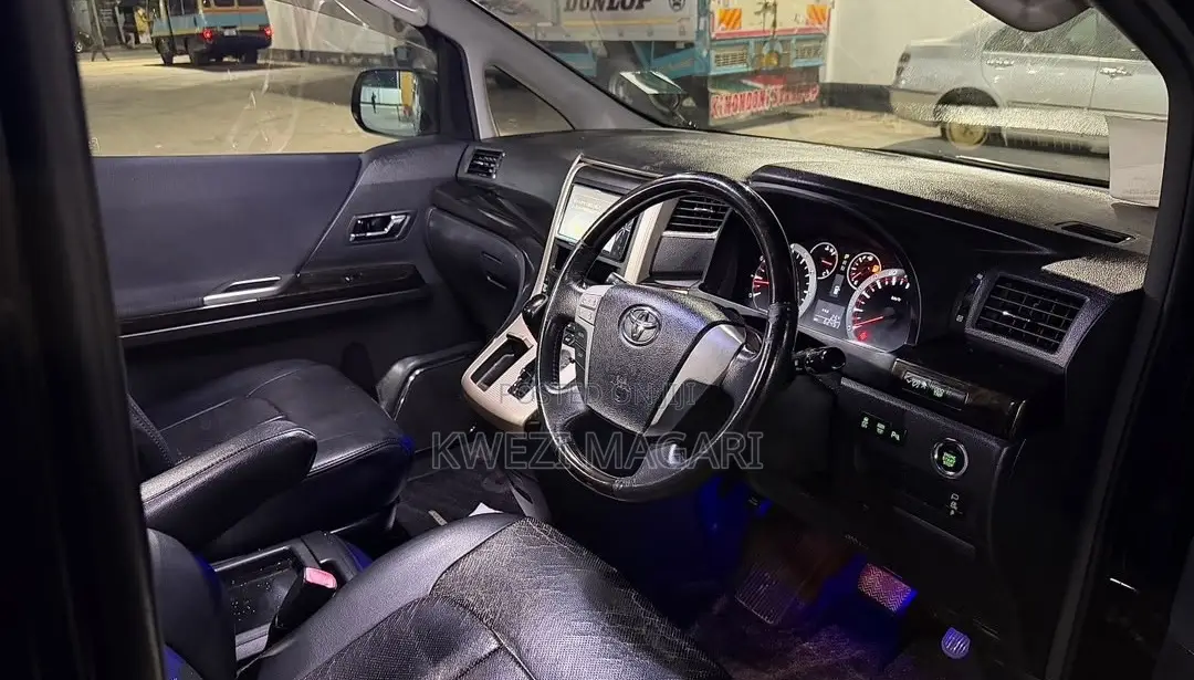 Toyota Alphard 2010 Black