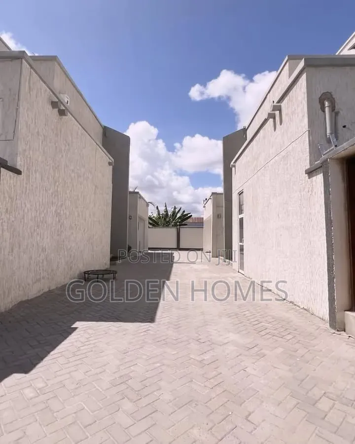 Furnished 4bdrm Villa in Mikocheni for rent