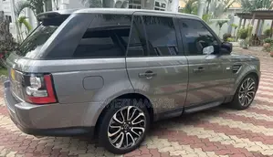 Land Rover Range Rover Sport 2010 Gray