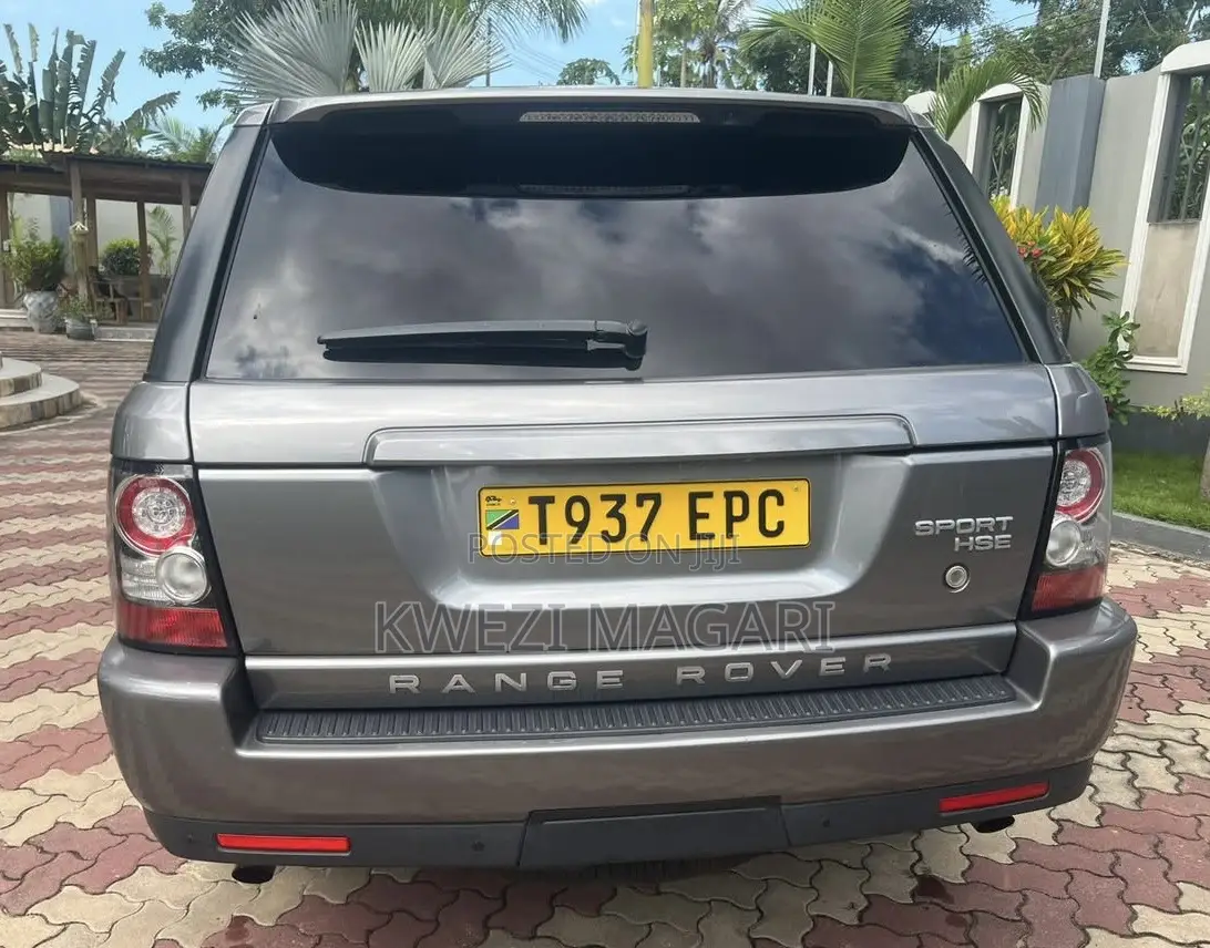 Land Rover Range Rover Sport 2010 Gray