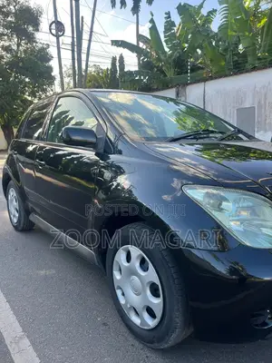 Toyota IST 2005 Black