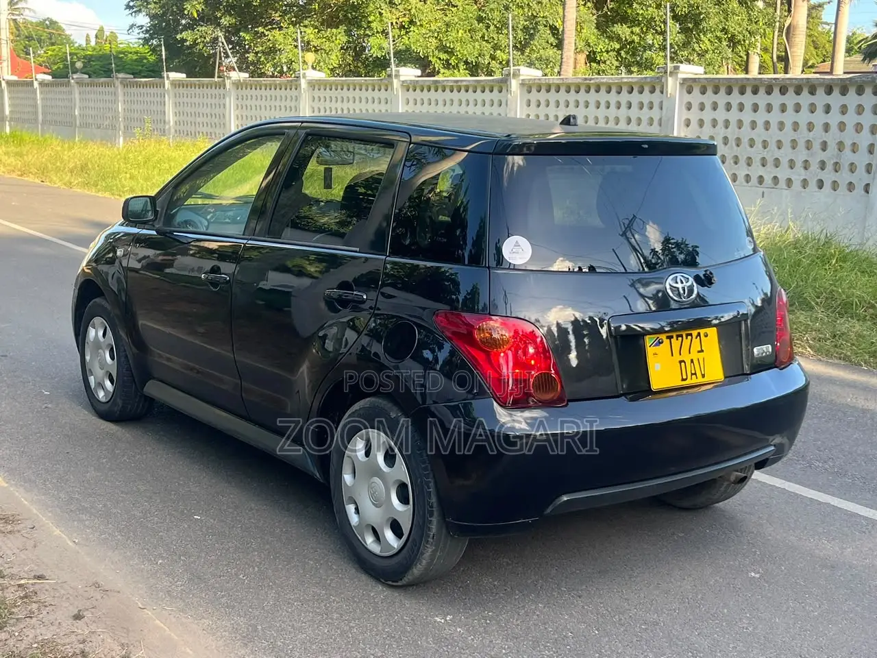 Toyota IST 2005 Black