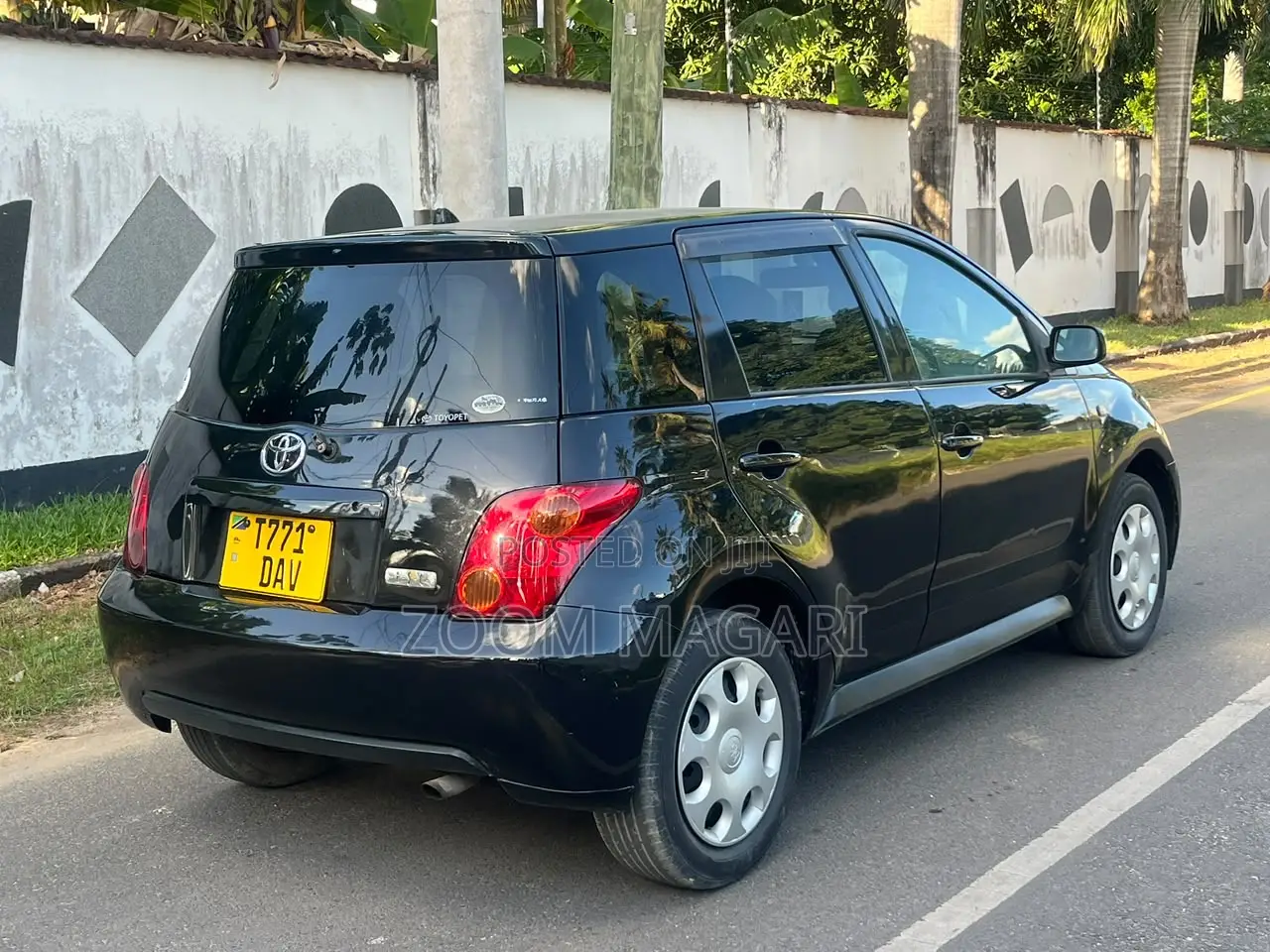 Toyota IST 2005 Black