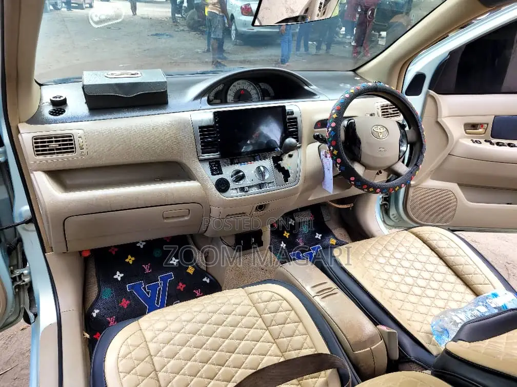 Toyota Raum 2003 Blue