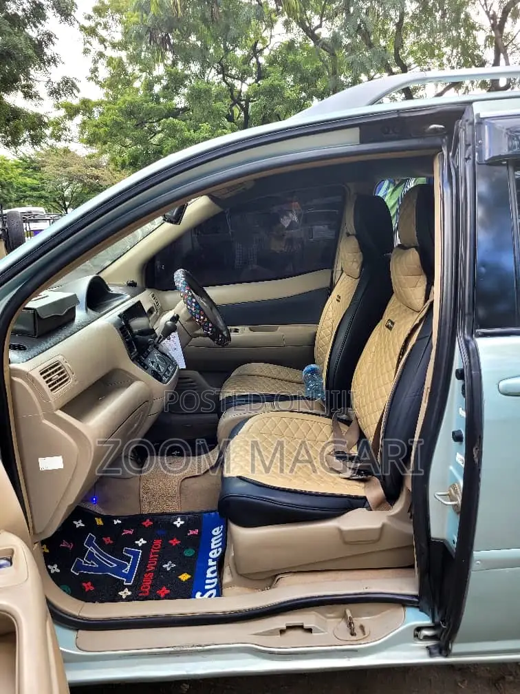 Toyota Raum 2003 Blue