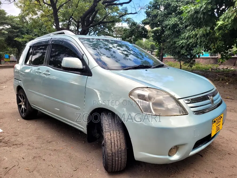 Toyota Raum 2003 Blue
