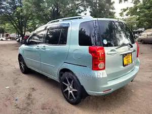 Toyota Raum 2003 Blue