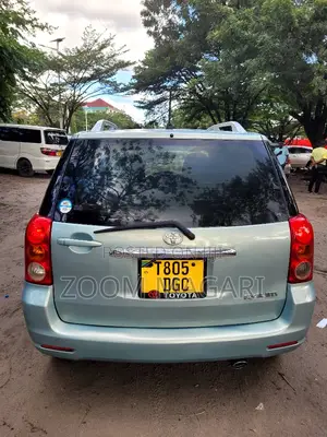 Toyota Raum 2003 Blue
