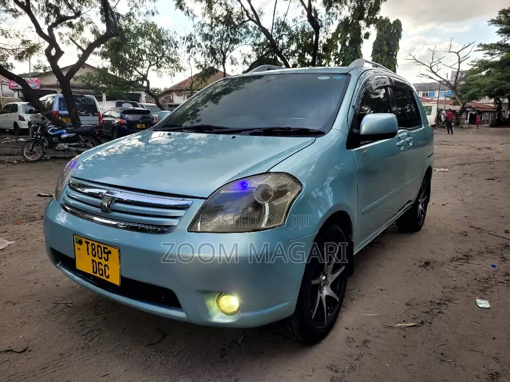 Toyota Raum 2003 Blue