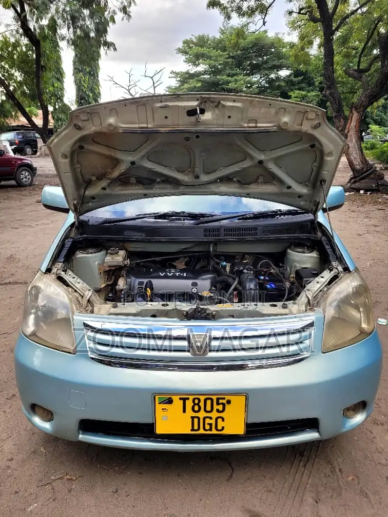 Toyota Raum 2003 Blue