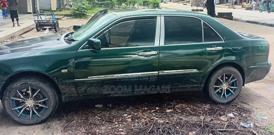 Toyota Progress 2004 Green