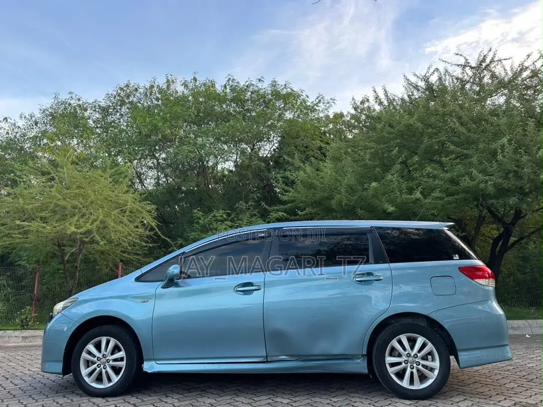 Toyota Wish 2009 Blue