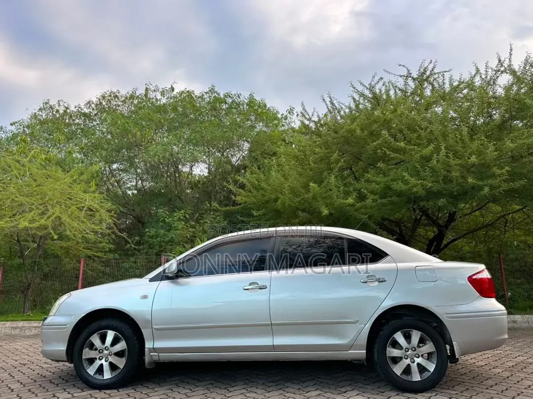 Toyota Premio 2004 Silver