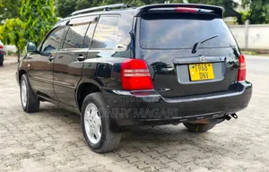 Toyota Kluger 2004 Black