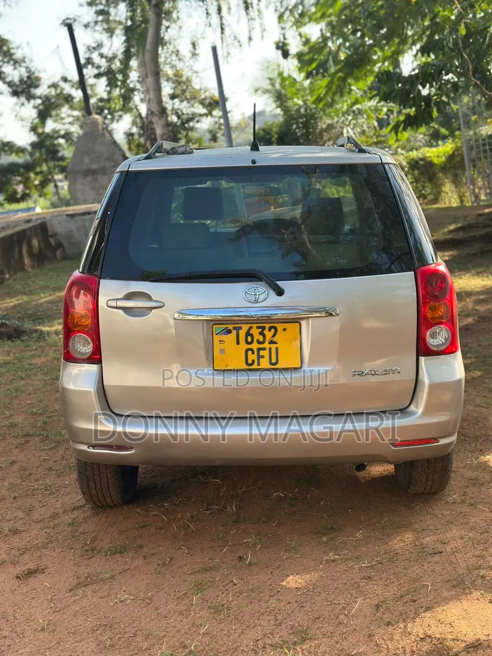 Toyota Raum 2008 Gold