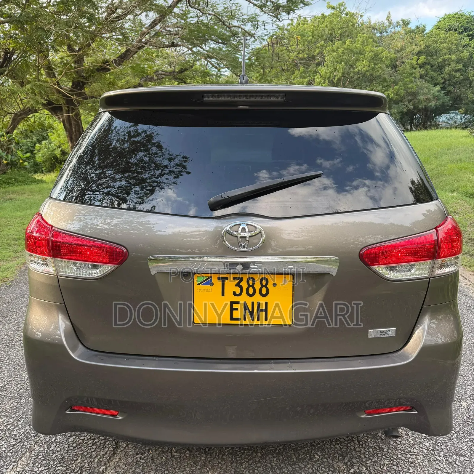 Toyota Wish 2010 Gray