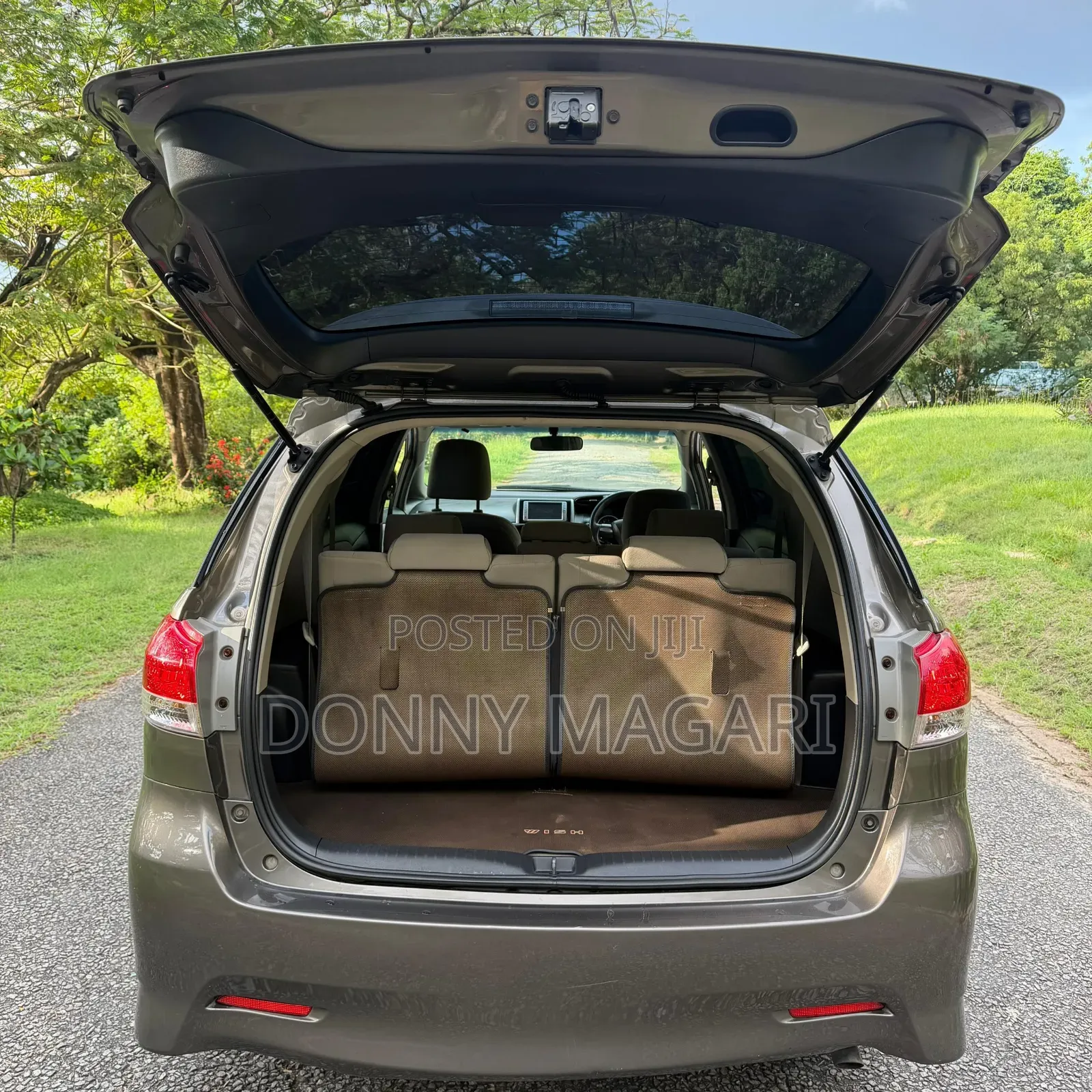 Toyota Wish 2010 Gray