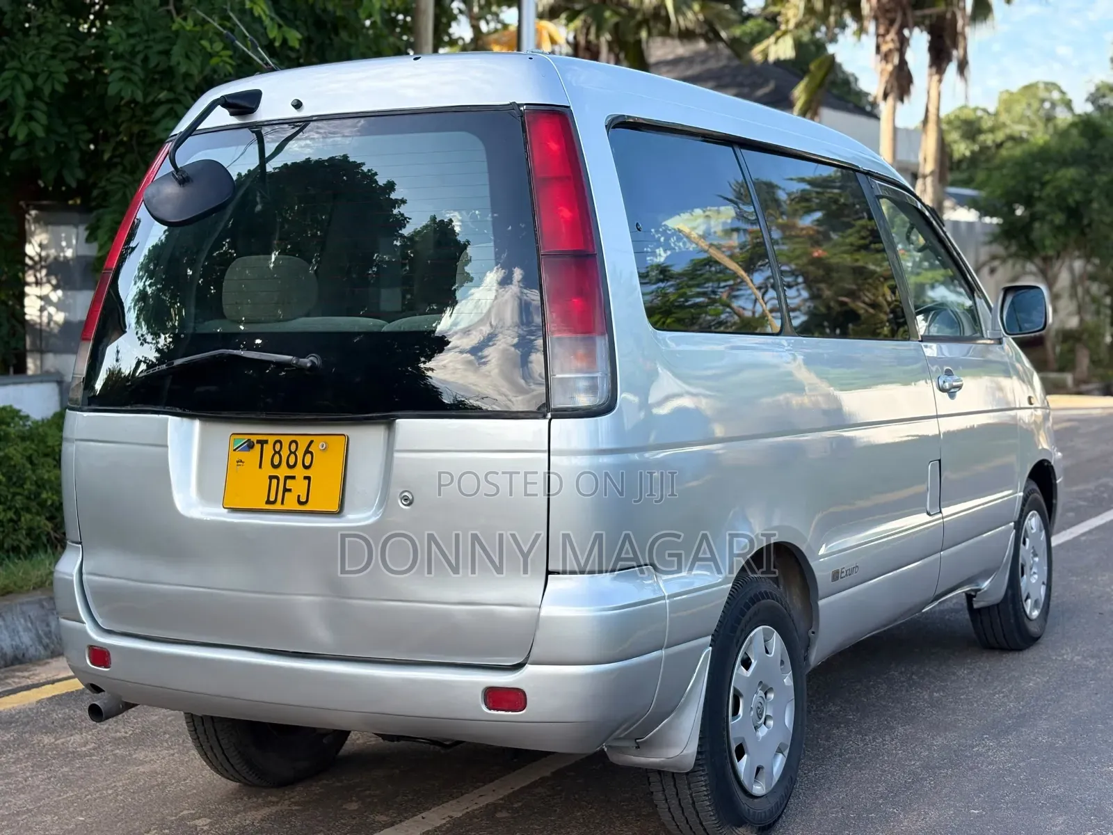 Toyota Noah 2001 Silver
