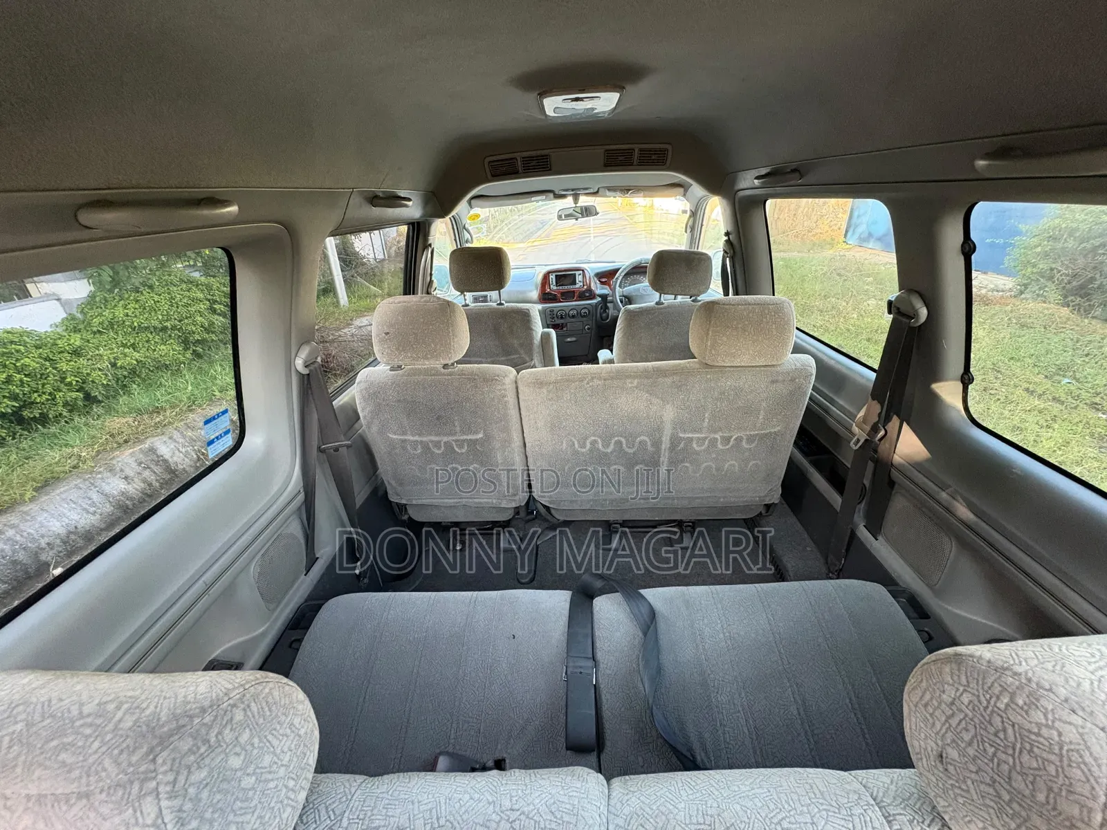 Toyota Noah 2001 Silver