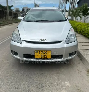 Toyota Wish 2005 Silver
